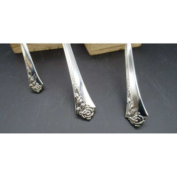 New Vintage Oneida Damask Rose 18/8 Stainless Steel Hostess Set Serving Pcs 3 - Picture 3 of 7